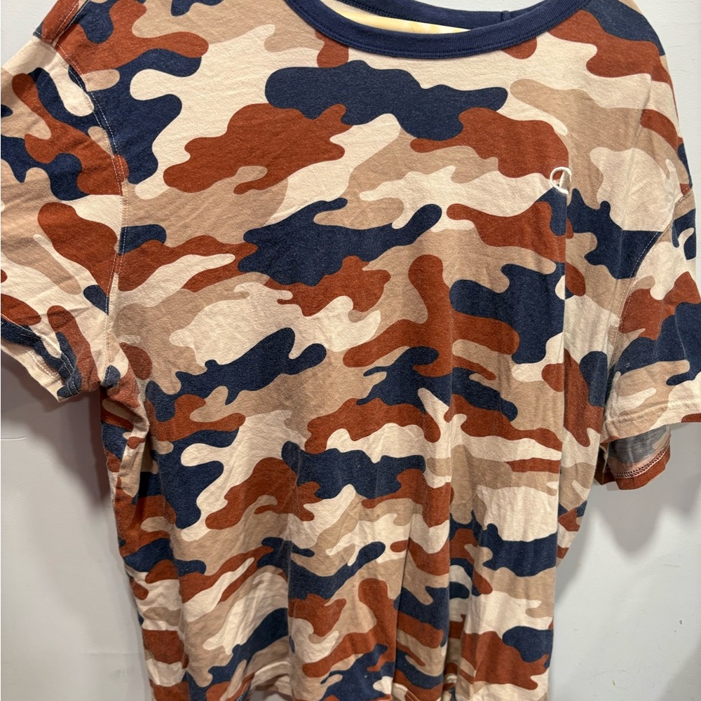 Camouflage T-Shirt in Brown and Navy